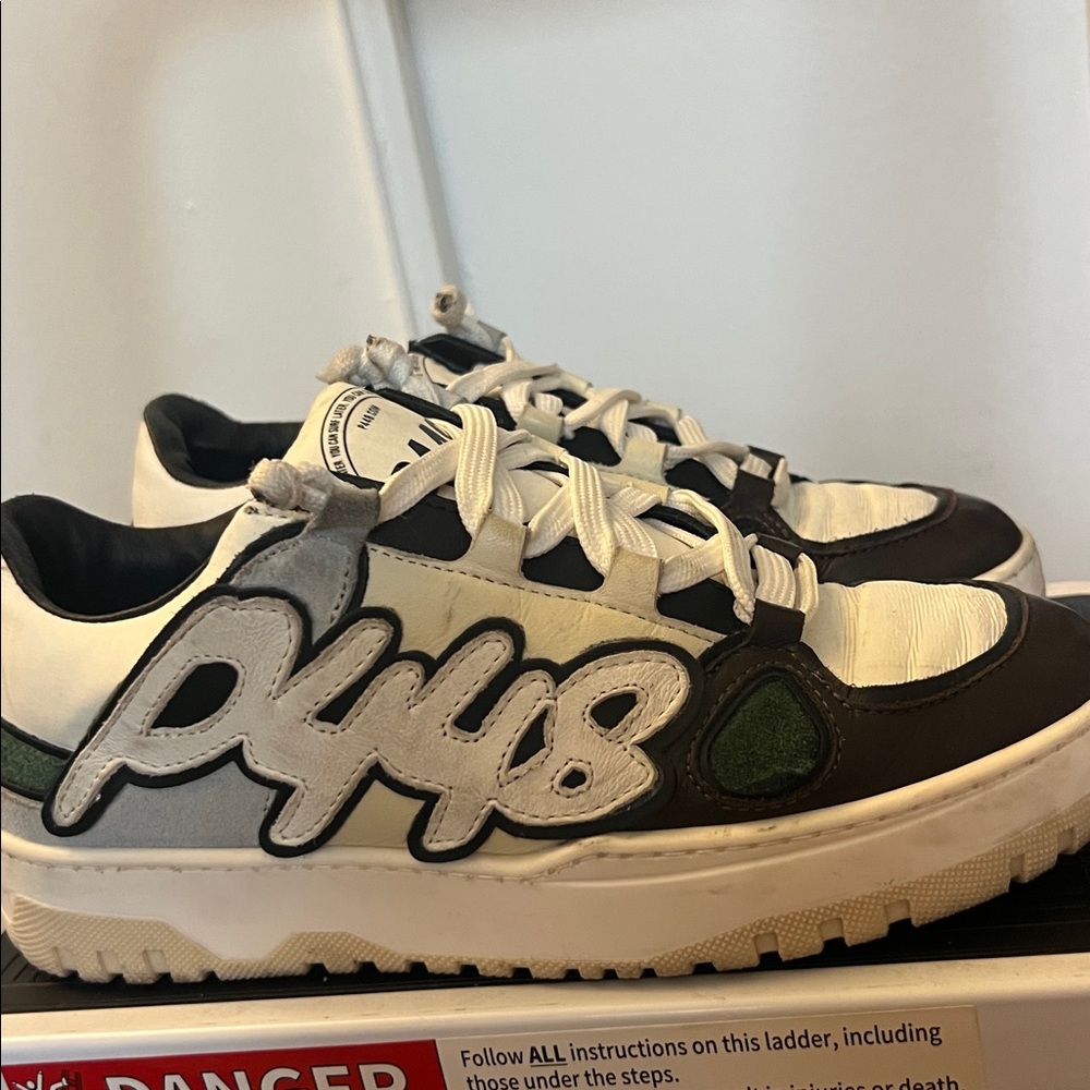 P448 Monochrome Sneakers with Green Detail
